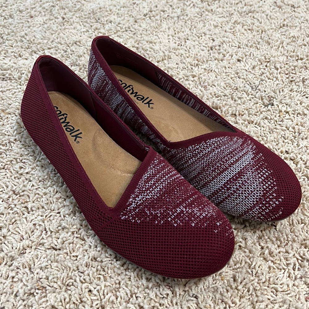 SoftWalk Burgundy Sicily Slip On Flats (9 1/2)